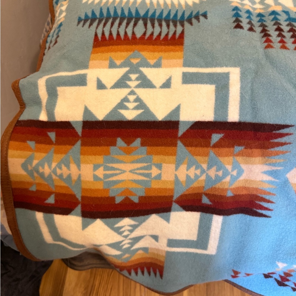 Pendleton Teal and Rust Geometric Blanket- Aqua Harding Chief Joseph - Picture 2 of 5